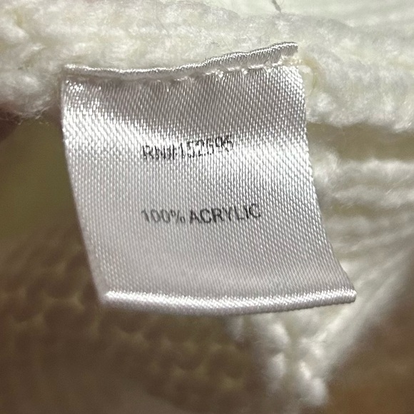 Q&A Elegant Off White Pom Pom Sweater - Picture 9 of 9